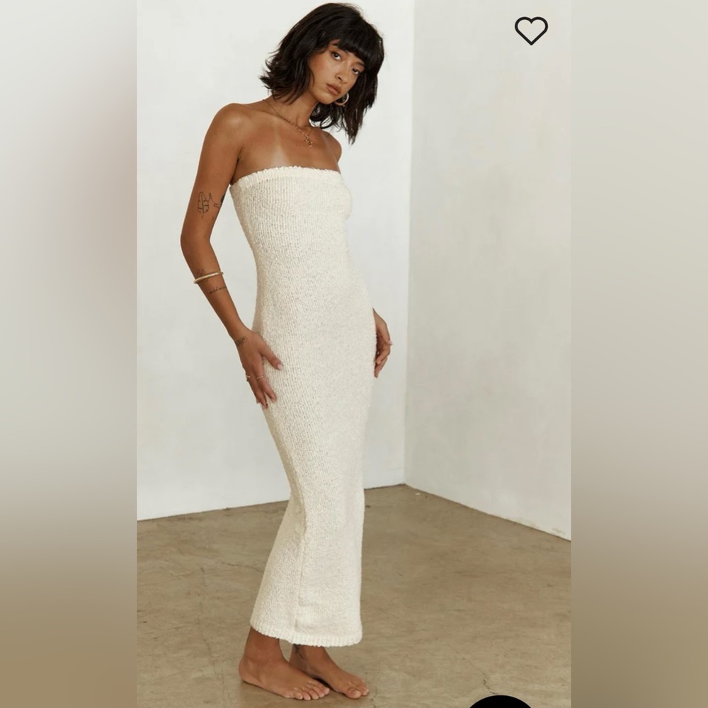 CLOUD STRAPLESS BOUCLE MAXI DRESS CREAM